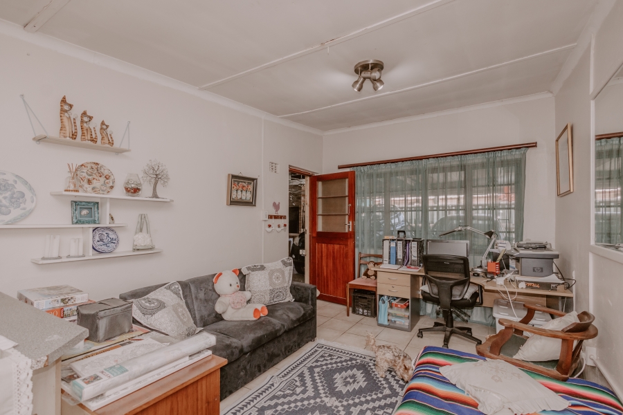 3 Bedroom Property for Sale in Oakdale Western Cape